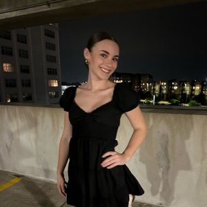 Meet your Posher, Amelia